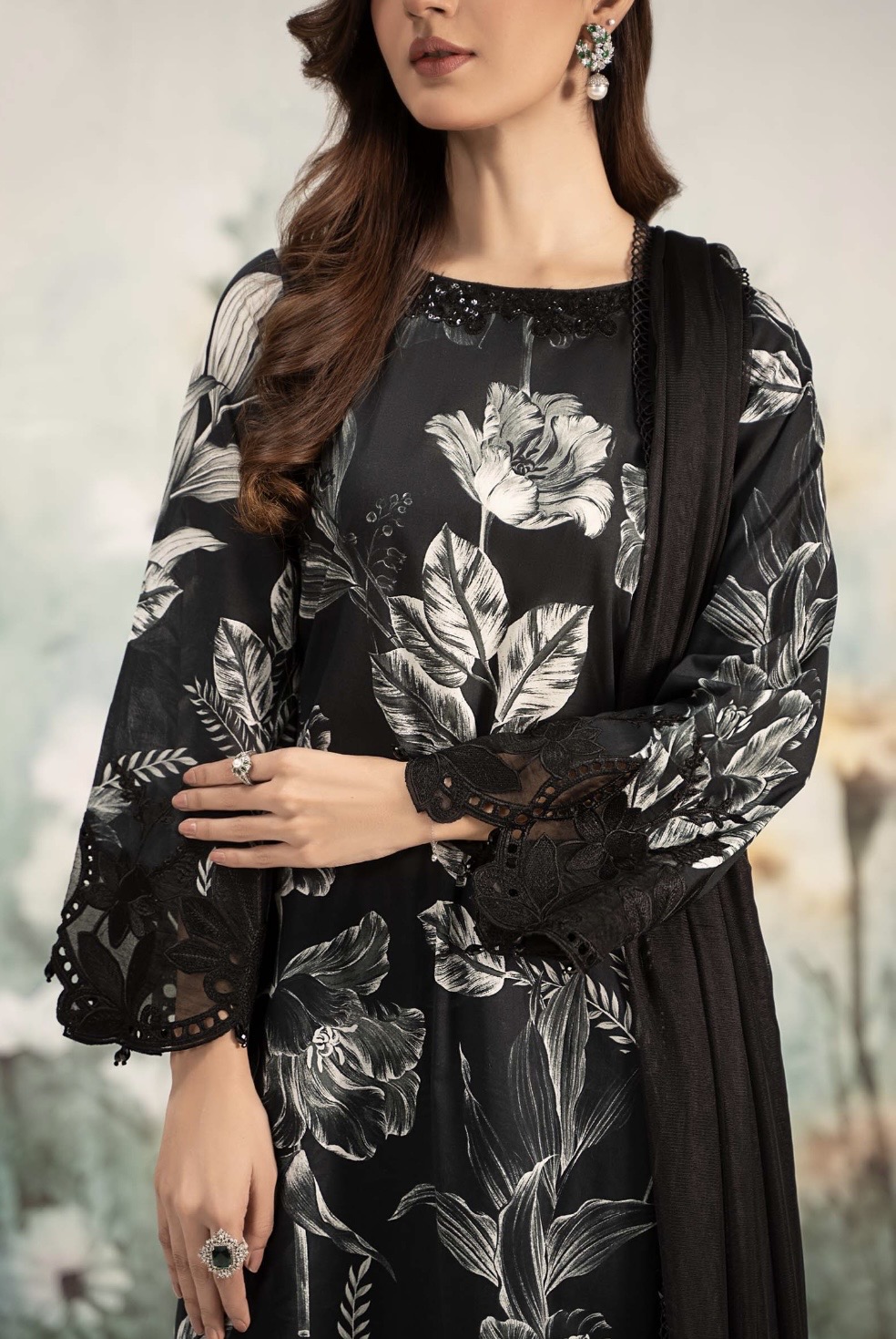 MARIA.B 3 Piece Printed Lawn Suit - Image 4